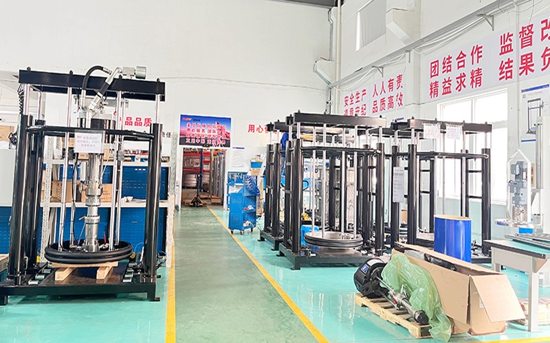 1000L Four-Column Glue Lifting Machine - Audi Automobile Project Delivery Site 1000L Four-Column Glue Lifting Machine - Audi Automobile Project Delivery Site